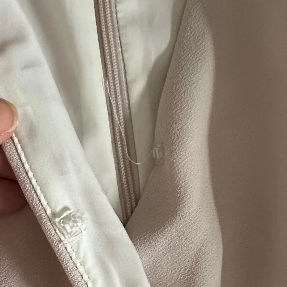 Sleeveless V-Neck Belted Jumpsuit in Light Blush - Picture 5 of 5